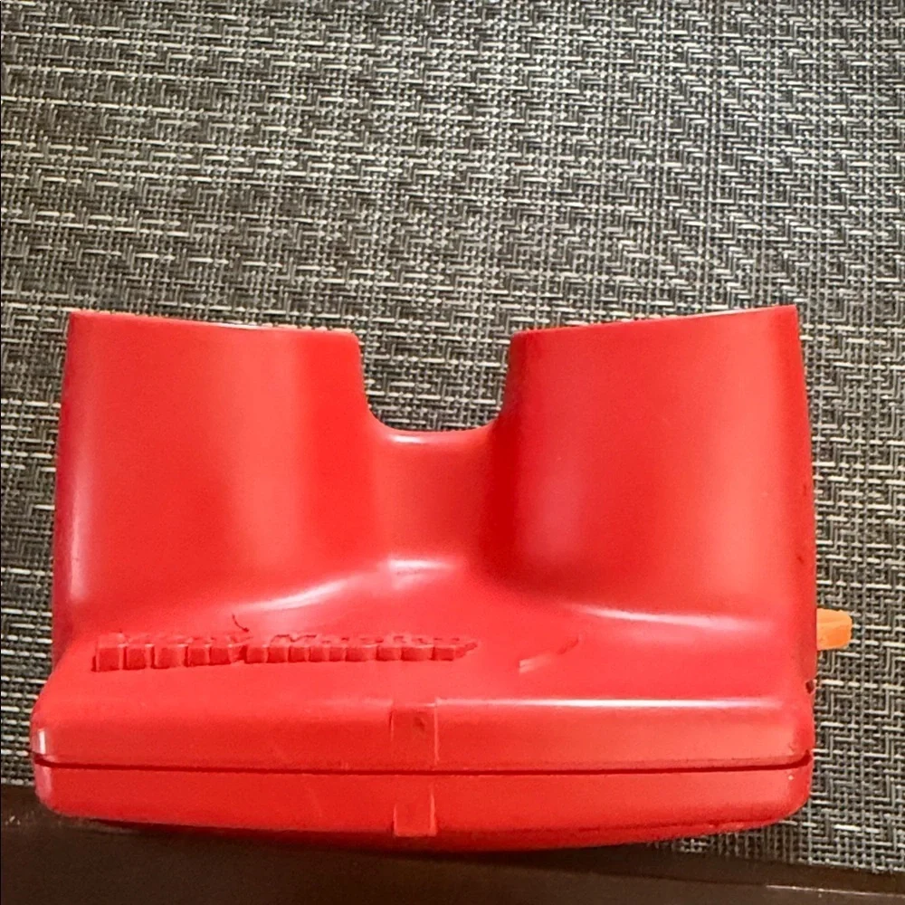 Vintage Red View-Master 3D Viewer - Picture 5 of 7
